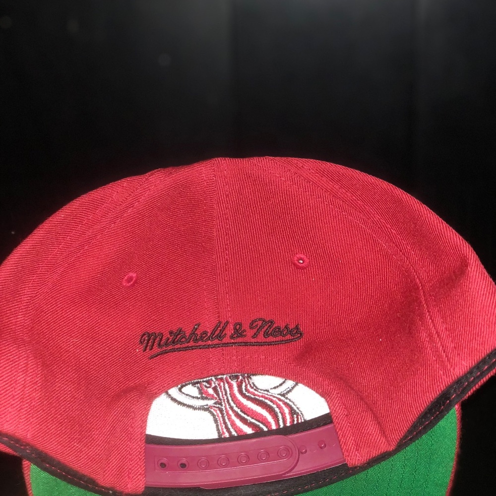 SnapBack cap - Picture 2 of 2